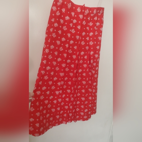 Vintage Deadstock Jonathan Logan The Kollection Red Flower Jacket and Skirt Set. - Picture 11 of 16